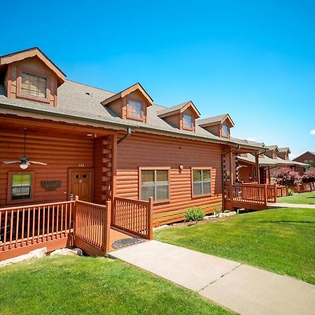 Cabins At Grand Mountain Брэнсон Экстерьер фото